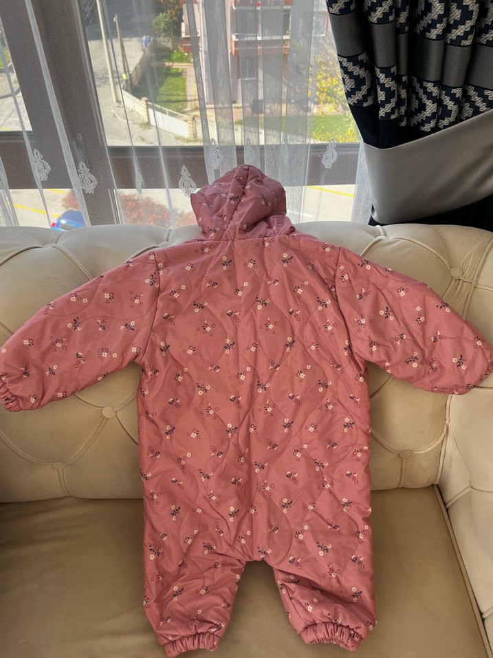 Kapüşonlu Pembe Nakışlı Bebek Tulumu - Görsel 2