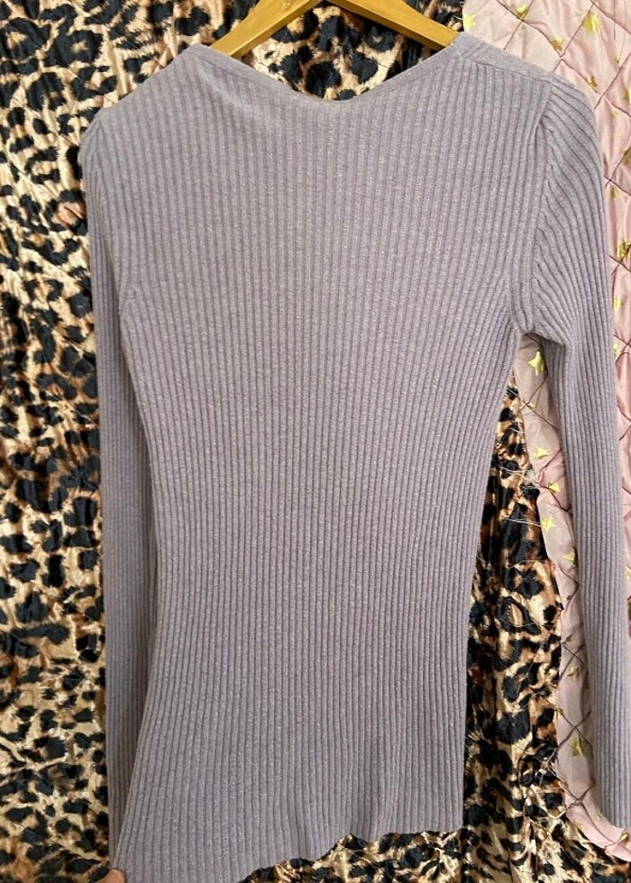 İnci düğmeli lila hırka - Görsel 2