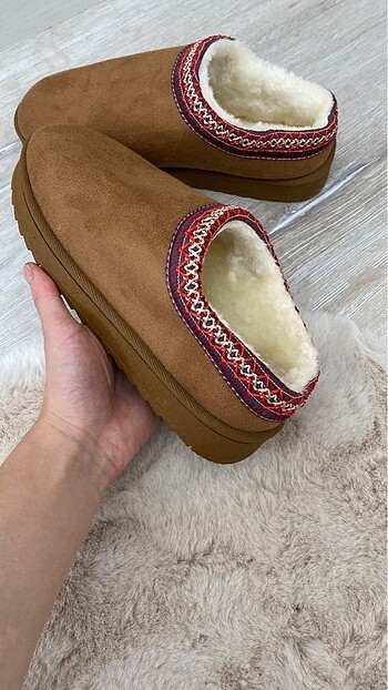 Ugg Panduf ayakkabı