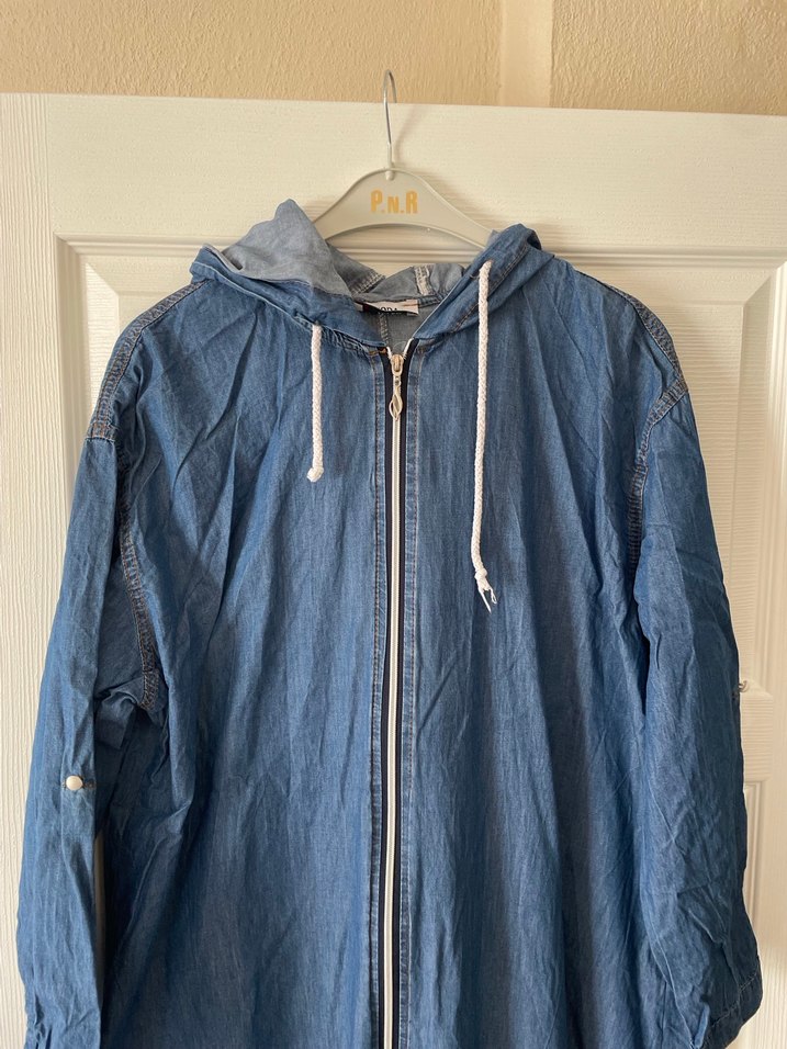 Kapüşonlu Uzun Kot Yağmurluk - Görsel 2