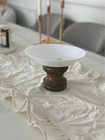 Ahşap ayaklı cam sunumluk - Görsel 3