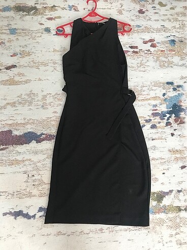 Siyah şık elbise