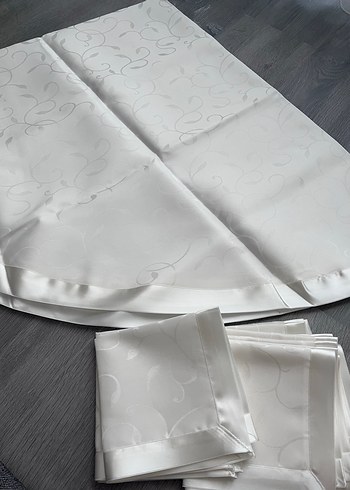 Nakışlı Beyaz  Masa Örtüsü - Görsel 3