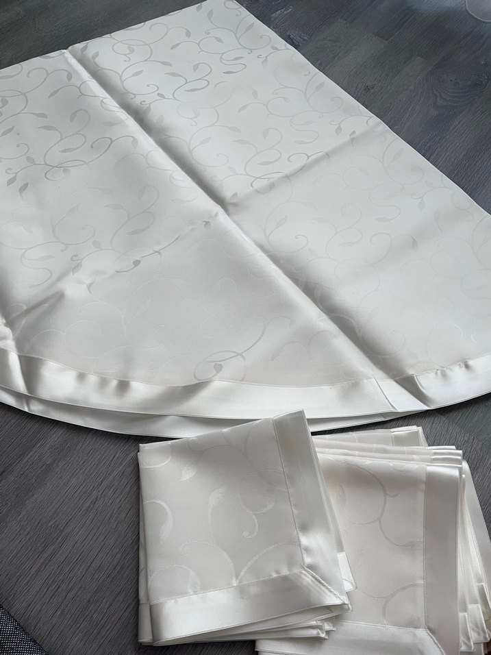 Nakışlı Beyaz  Masa Örtüsü - Görsel 3