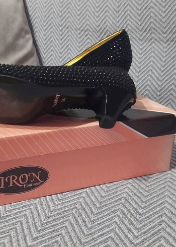 Siyah Parlak Payetli Kadın Topuklu Ayakkabı - Görsel 2