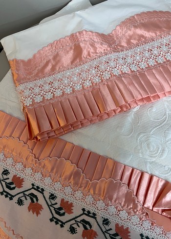 Kanaviçe işlemeli pike takımı - Görsel 4