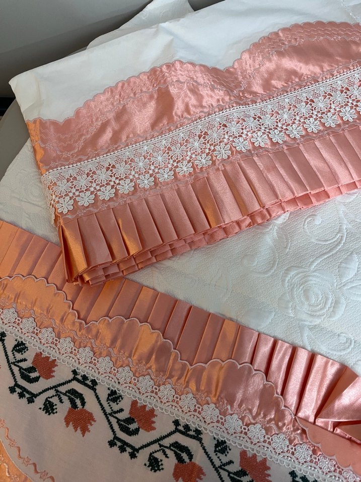 Kanaviçe işlemeli pike takımı - Görsel 4