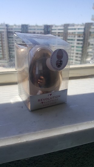 I Heart Revolution egg paleti