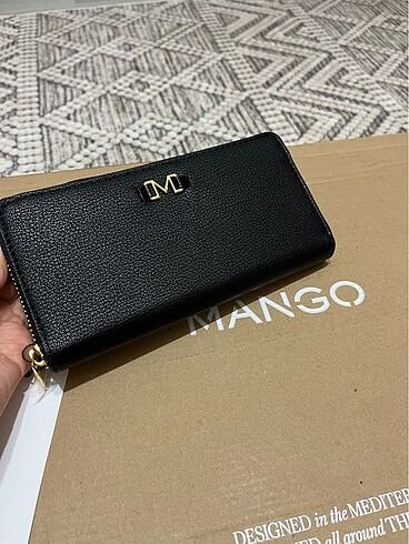 Mango Mango siyah kabartma logolu cüzdan