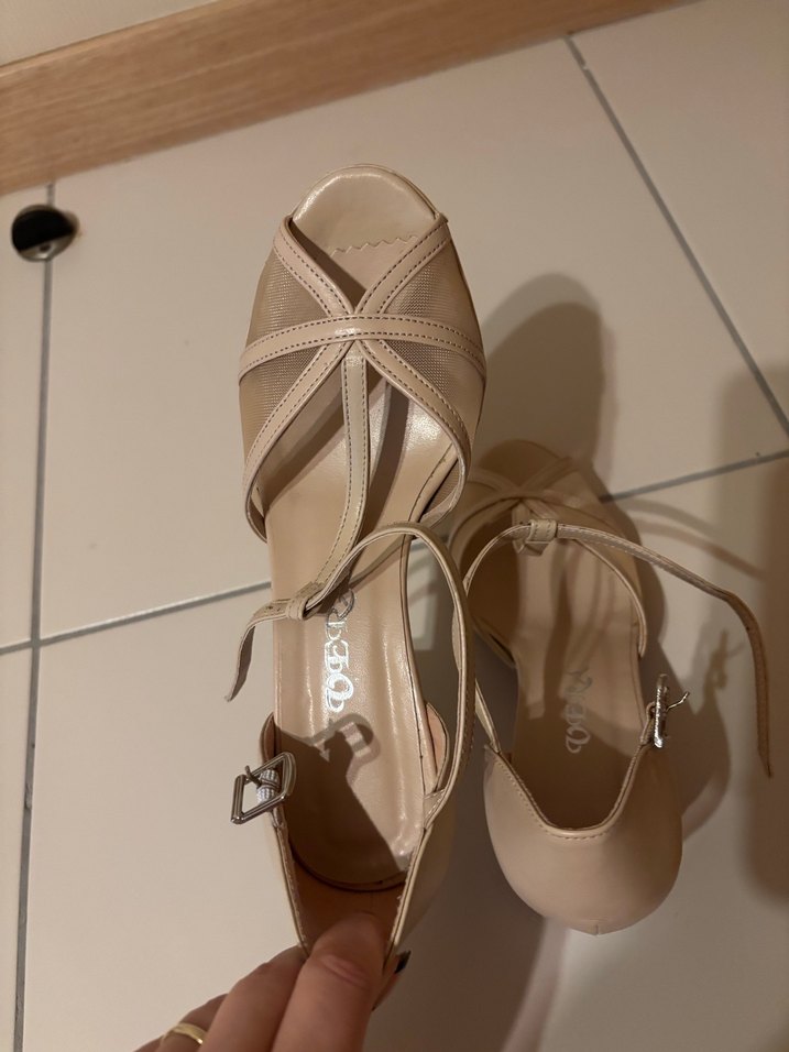 Bej Tokalı Kadın Topuklu Ayakkabı - Görsel 5