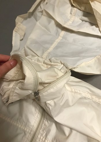 Beyaz Rahat Kesim yağmurluk - Görsel 8