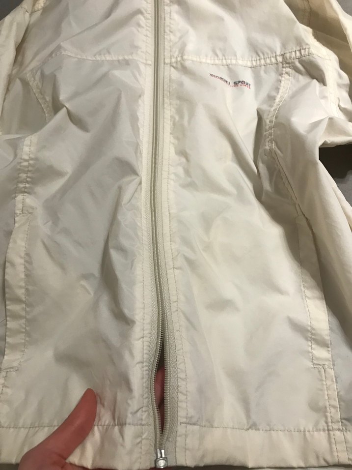 Beyaz Rahat Kesim yağmurluk - Görsel 4