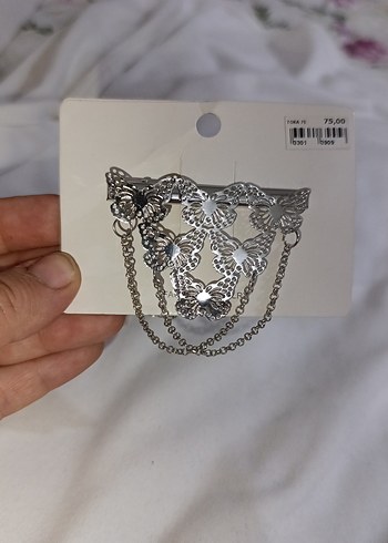 Accessorize Gri Zincir Detaylı Kelebekli Gotik Saç Aksesuarı