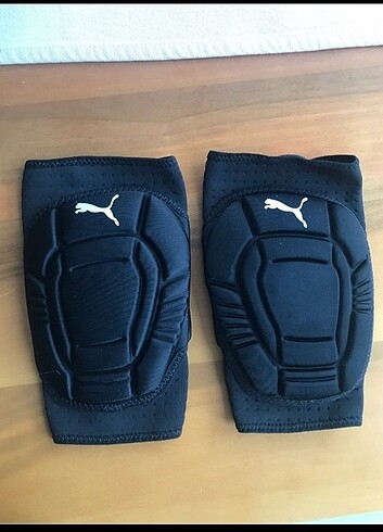 PUMA Voleybol Dizliği