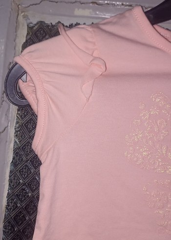 Kız Çocuk Pembe Somon renk Kelebek Baskılı Tişört - Görsel 3