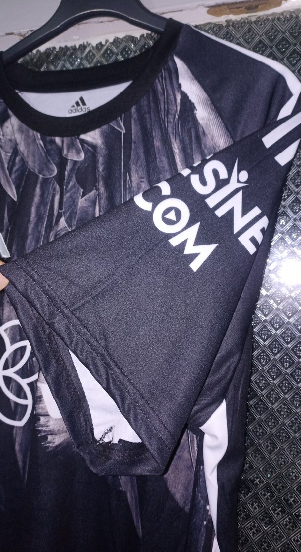 Beşiktaş Siyah Baskılı Kısa Kollu Forma - Görsel 3