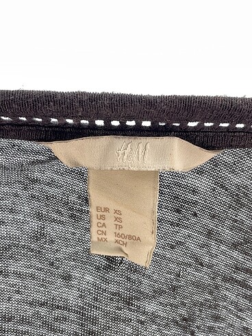xs Beden siyah Renk H&M T-shirt %70 İndirimli.