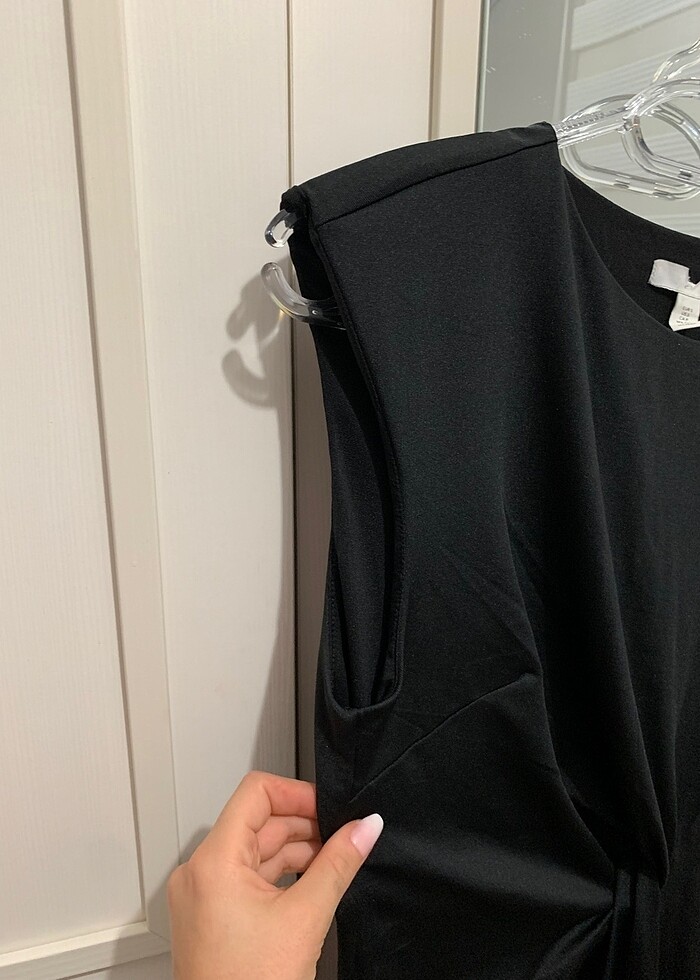 Siyah Elbise - Görsel 2