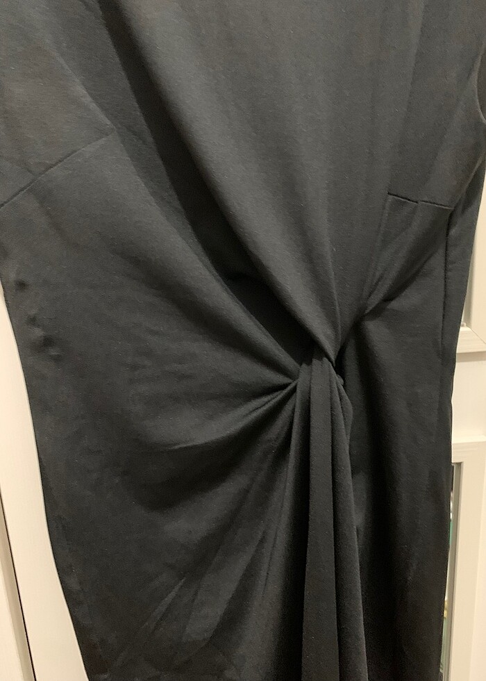 Siyah Elbise - Görsel 3