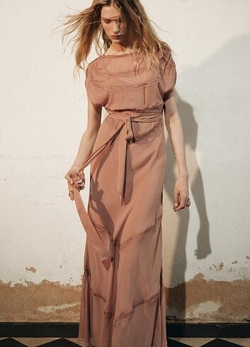 Zara elbise