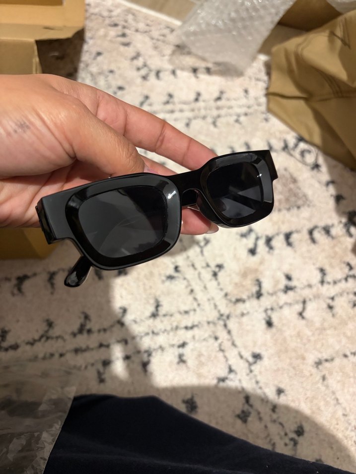 Siyah Minimalist Street Güneş Gözlüğü - Görsel 2