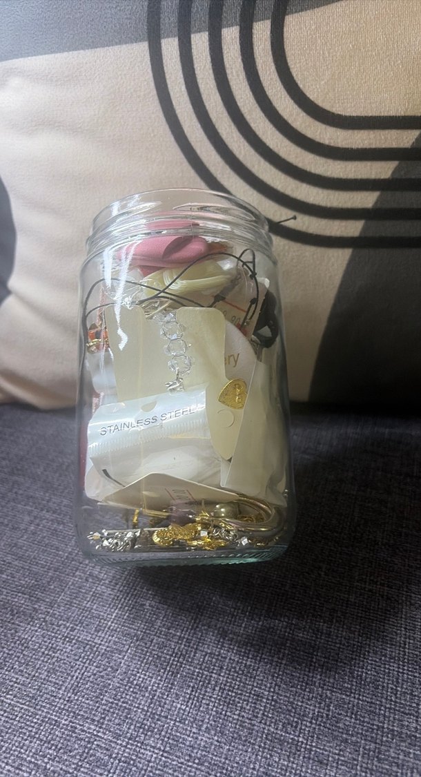 Beyaz ve Altın Renkli Takı Kavanozu - Görsel 2