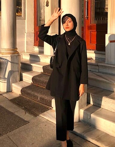 Armine Siyah kumaş blazer ceket takım
