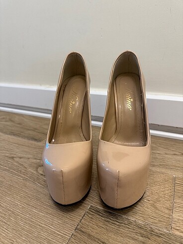 Pudra rengi gizli platformlu topuklu - Görsel 5