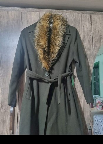 yesil Kuşaklı Kürklü Kaban - Görsel 3