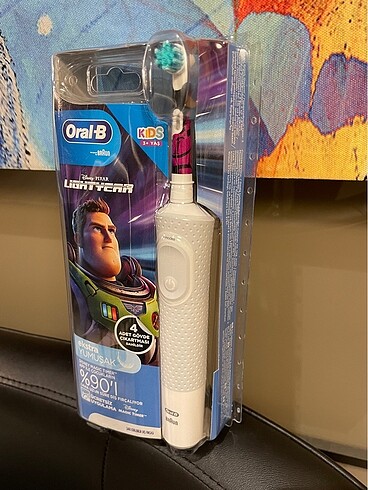 Braun Oral b lightyear şarjlı diş fırçası