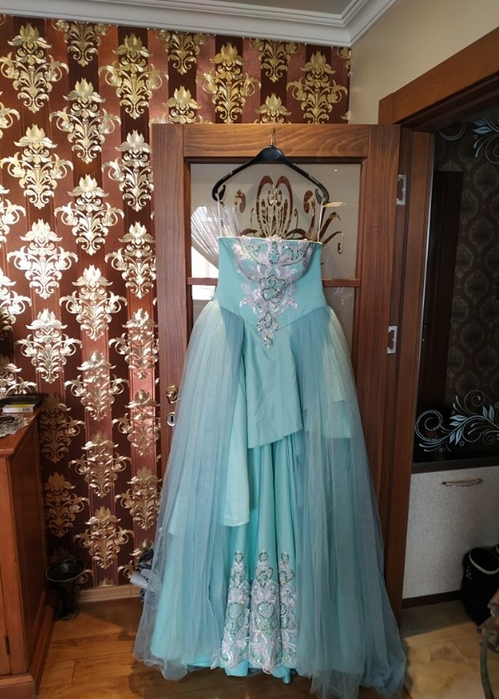 Trukuaz rengi işlemeli tüllü tuvalet 36 beden 0 dır. - Görsel 5