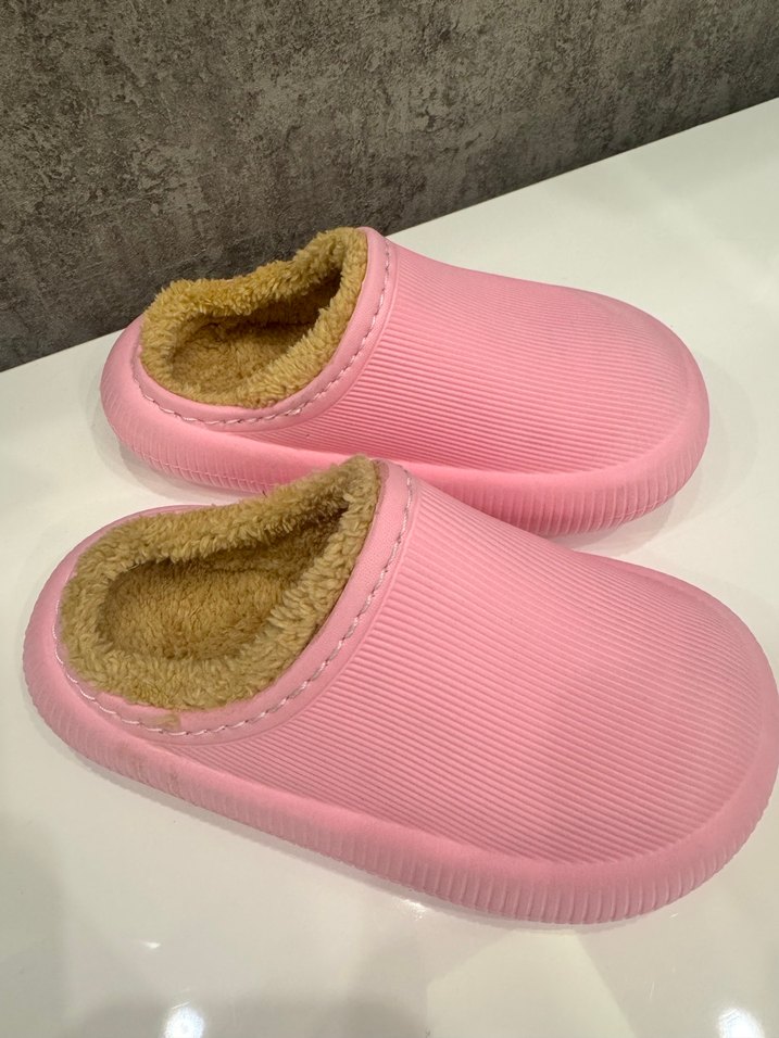 Pembe Kürklü Kız Çocuk Terlik - Görsel 2