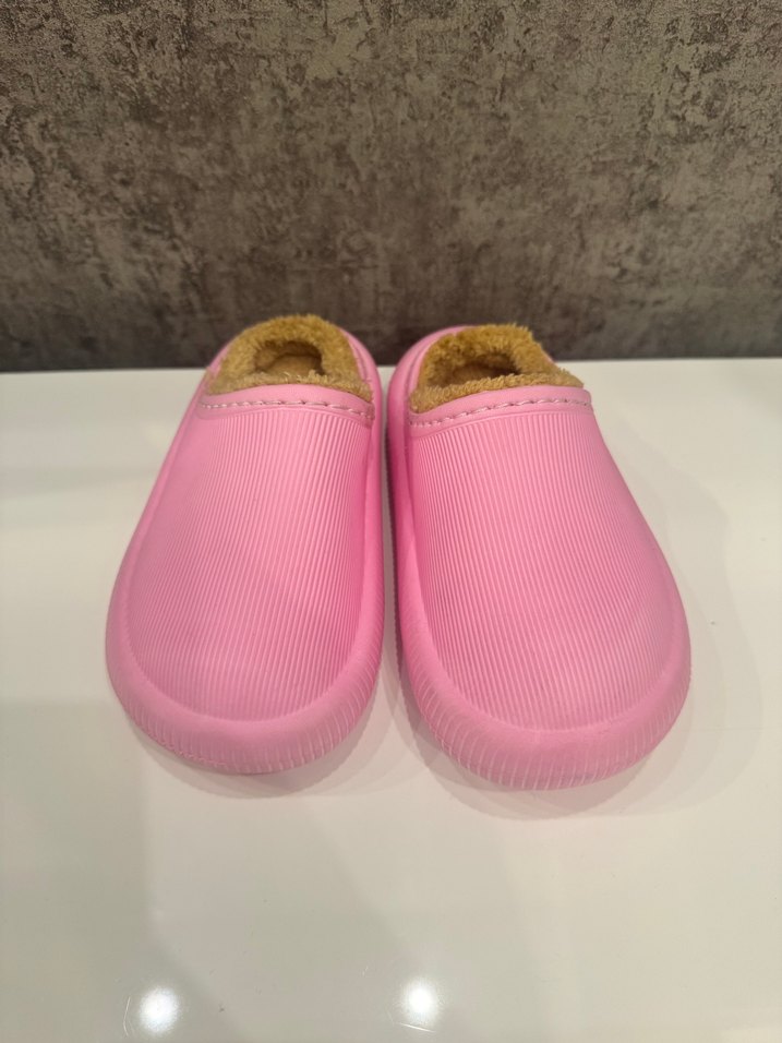 Pembe Kürklü Kız Çocuk Terlik - Görsel 5