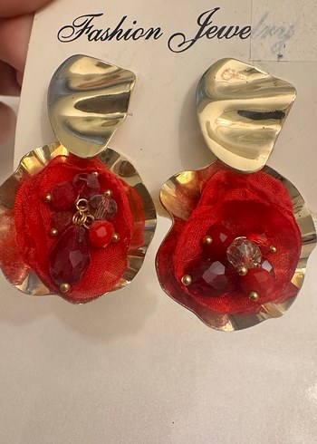 Kırmızı Çiçekli gold detaylı Küpe - Görsel 2