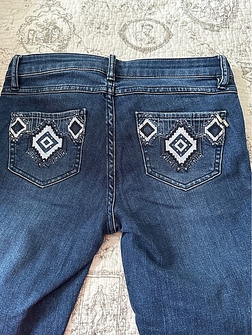 27 Beden Network jean