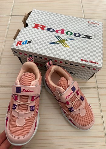 29 Beden Kız Çocuk Pembe Desenli Spor Ayakkabı