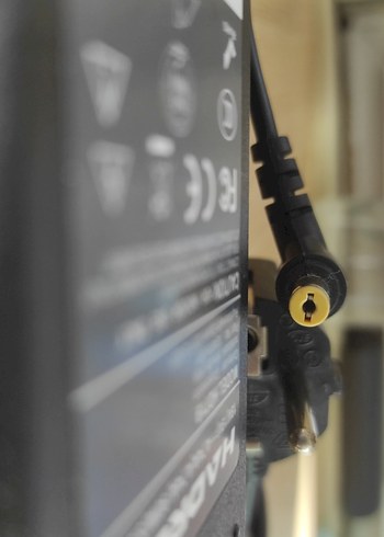 Hadron Hardon Siyah Şarj Adaptörü 95W