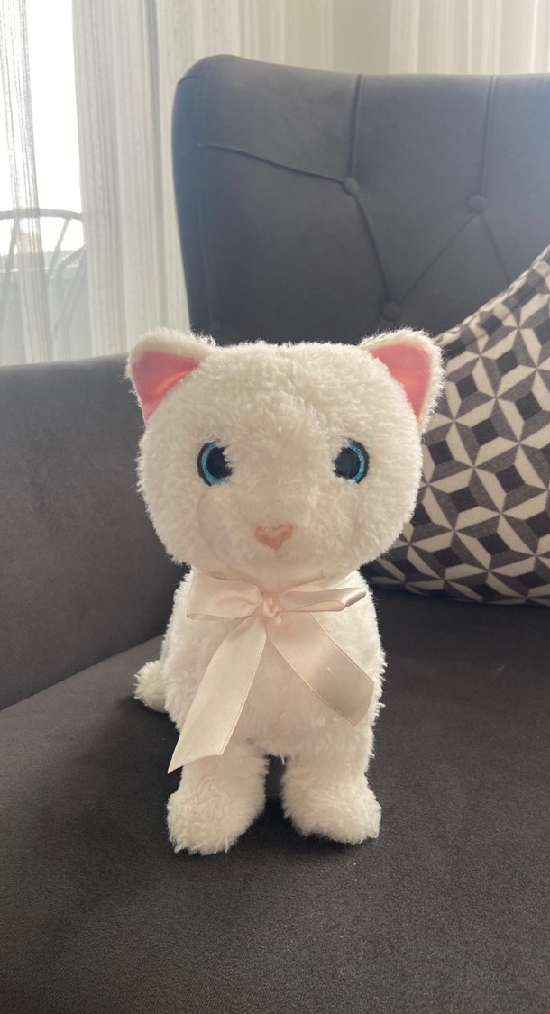 Beyaz Peluş Kedi Oyuncak miyavlıyor ayaga kalkıyor pillidir - Görsel 3