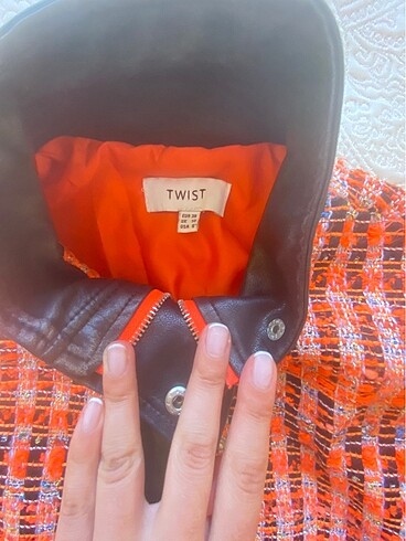 38 Beden turuncu Renk Twist Mont