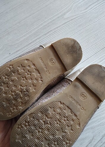 LC Waikiki Çocuk simli babet