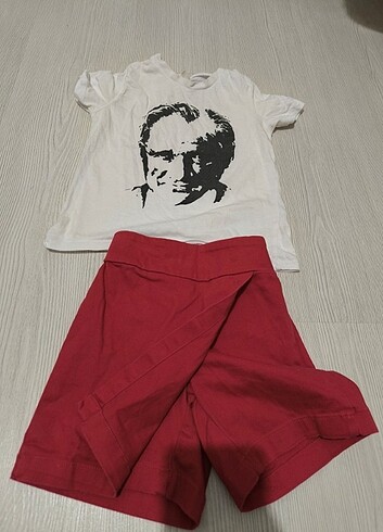 Kırmızı şort Kemal Atatürk tshirt
