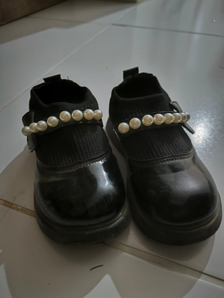 Kız Çocuk Siyah İnci Tokalı Babet - Görsel 2