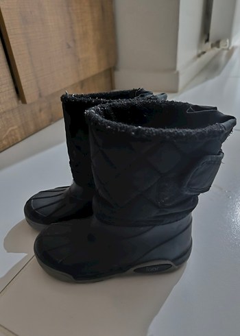 igor siyah bot - Görsel 4