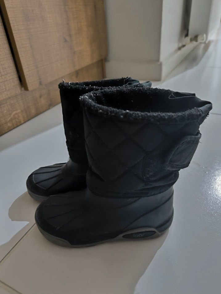 igor siyah bot - Görsel 4