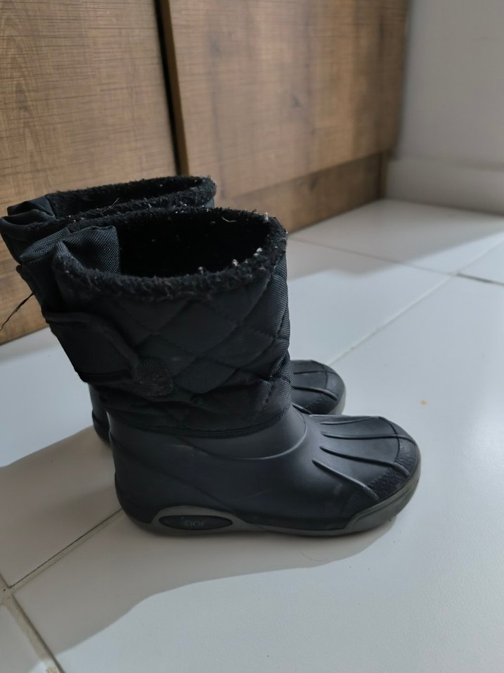 igor siyah bot - Görsel 5