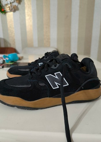 Siyah New Balance Kadın Spor Ayakkabı - Görsel 2