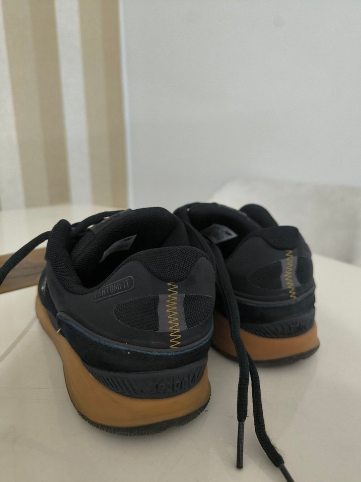 Siyah New Balance Kadın Spor Ayakkabı - Görsel 4