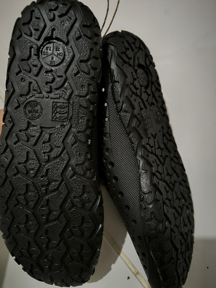 siyah Delikli Su Ayakkabısı - Görsel 4