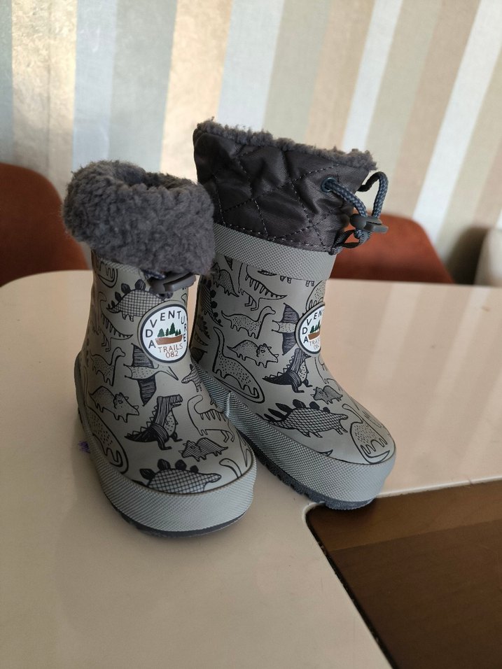 Gri Desenli Erkek Çocuk Yağmur Çizmesi - Görsel 2