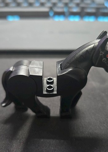 Siyah Lego At Figürü - Görsel 2